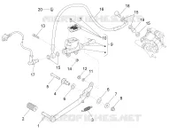 Rear master cylinder