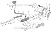 Rear master cylinder
